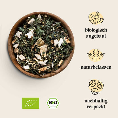 Auf diesem Bild sieht man die Abendtee Kräutermischung mit den verschiedenen Zutaten wie Melisse, Baldrian, Lavendel und Passionsblume.